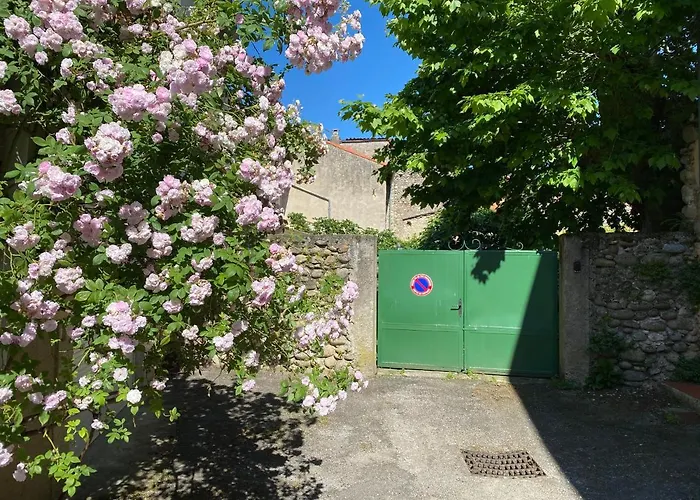Studio Au Coeur Du Village Avec Terrasse Et Parking Proche De Pamiers