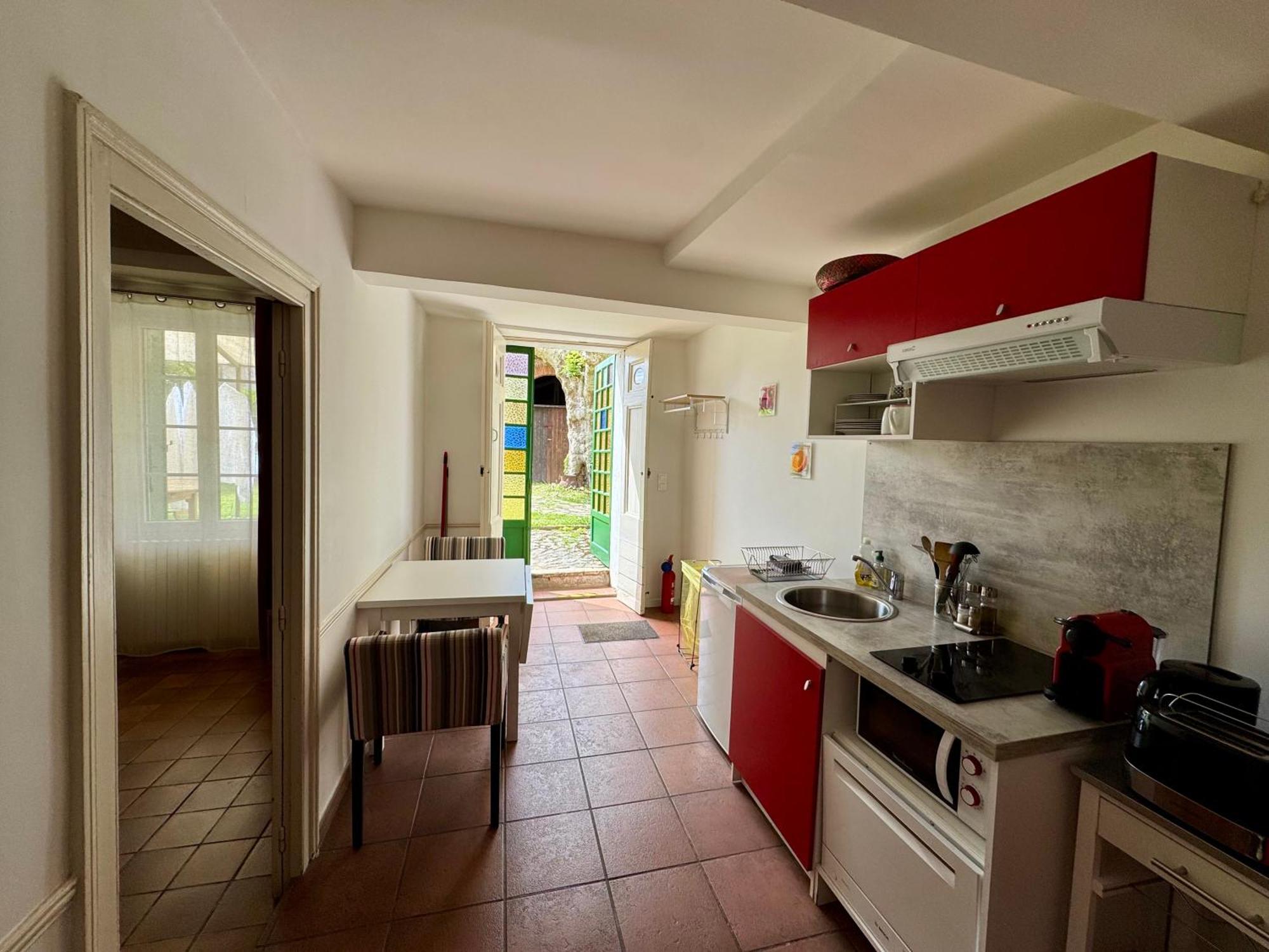 Au Coeur Du Village Avec Terrasse Et Parking Proche De Pamiers Apartment Verniolle