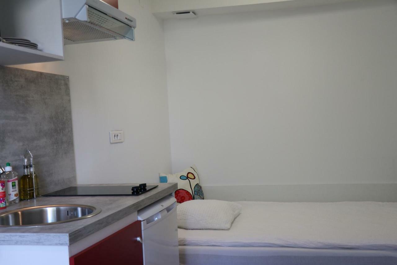 Au Coeur Du Village Avec Terrasse Et Parking Proche De Pamiers Appartement Verniolle